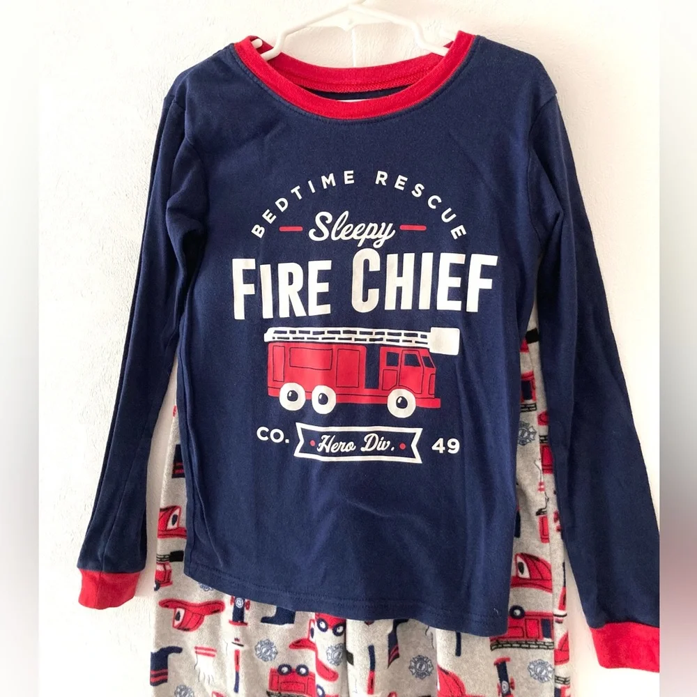 Carters Cotton Fire Truck Tee and Fleece pants 2 piece pajama Set Size 8